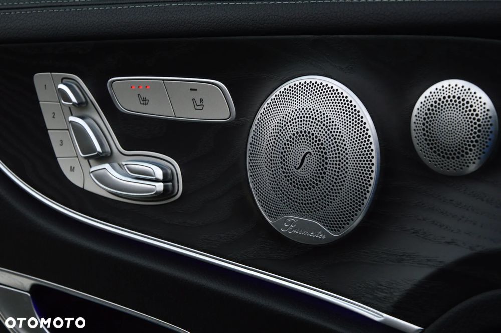 Mercedes-Benz Klasa E 220 d 9G-TRONIC - 21