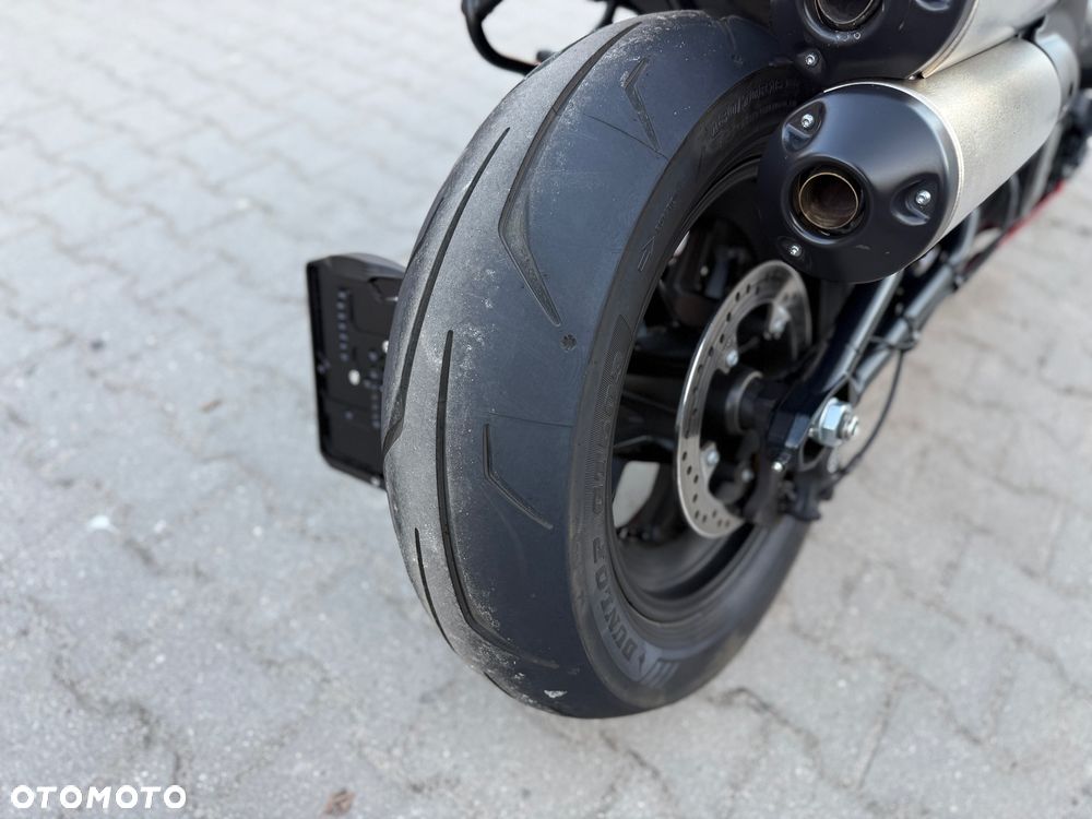 Harley-Davidson Sportster - 13