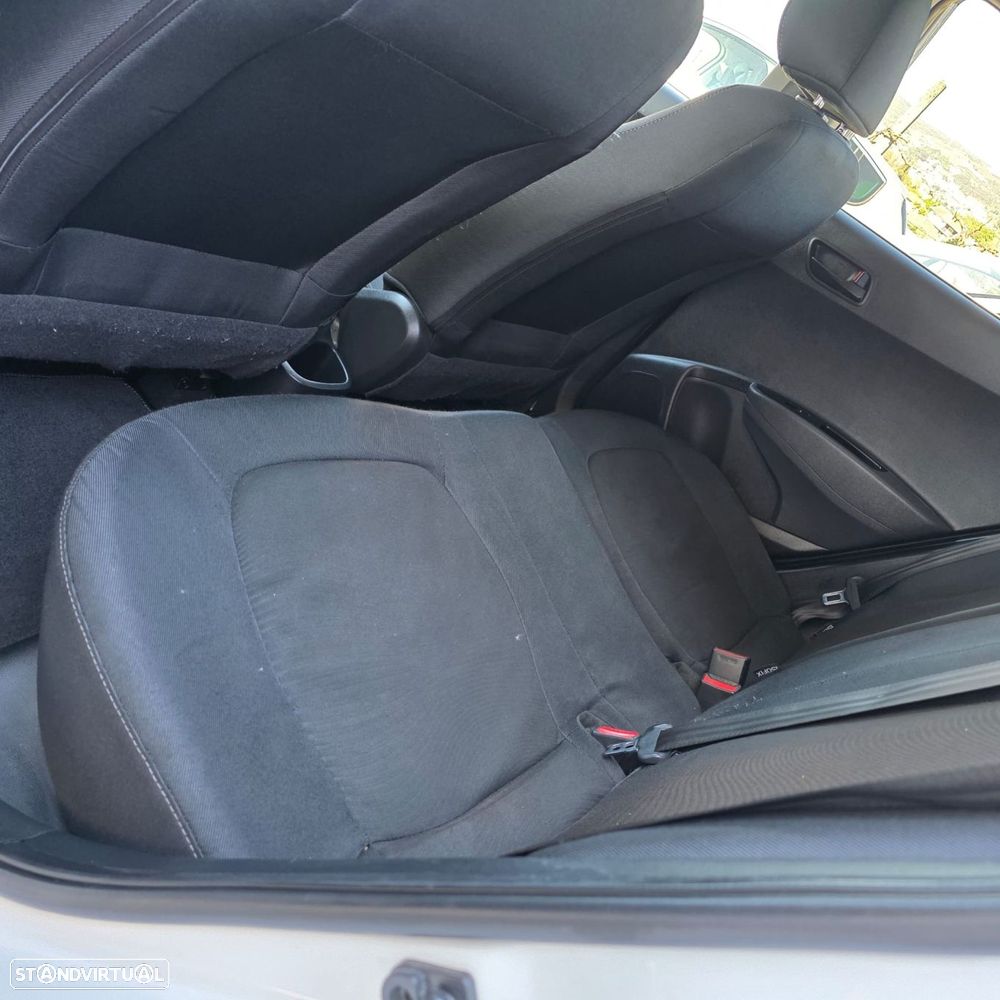 Hyundai i10 1.0 Style AT - 30