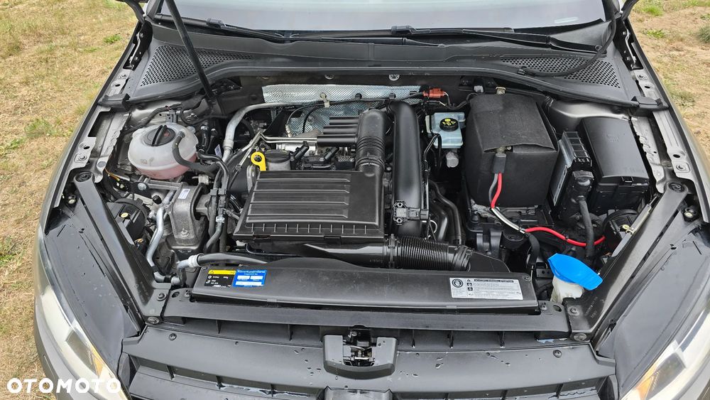 Volkswagen Golf 1.2 TSI BlueMotion Technology Comfortline - 9