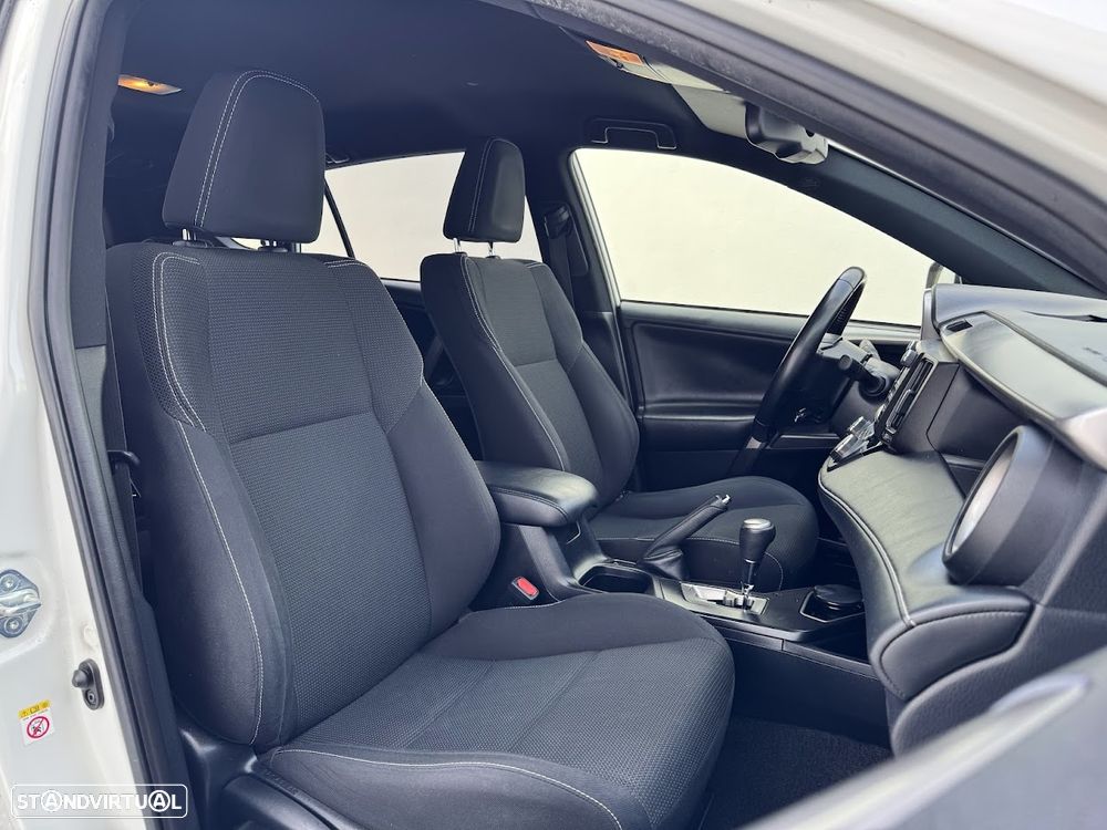 Toyota RAV4 2.5 HSD Comfort+P.Sport - 18