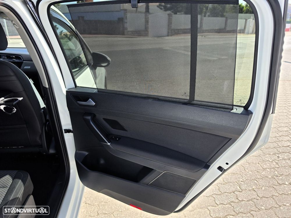 VW Touran 1.6 TDI Confortline - 38