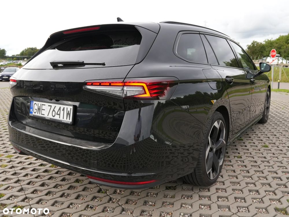Skoda Superb 2.0 TDI SCR 4x4 Sportline DSG - 14