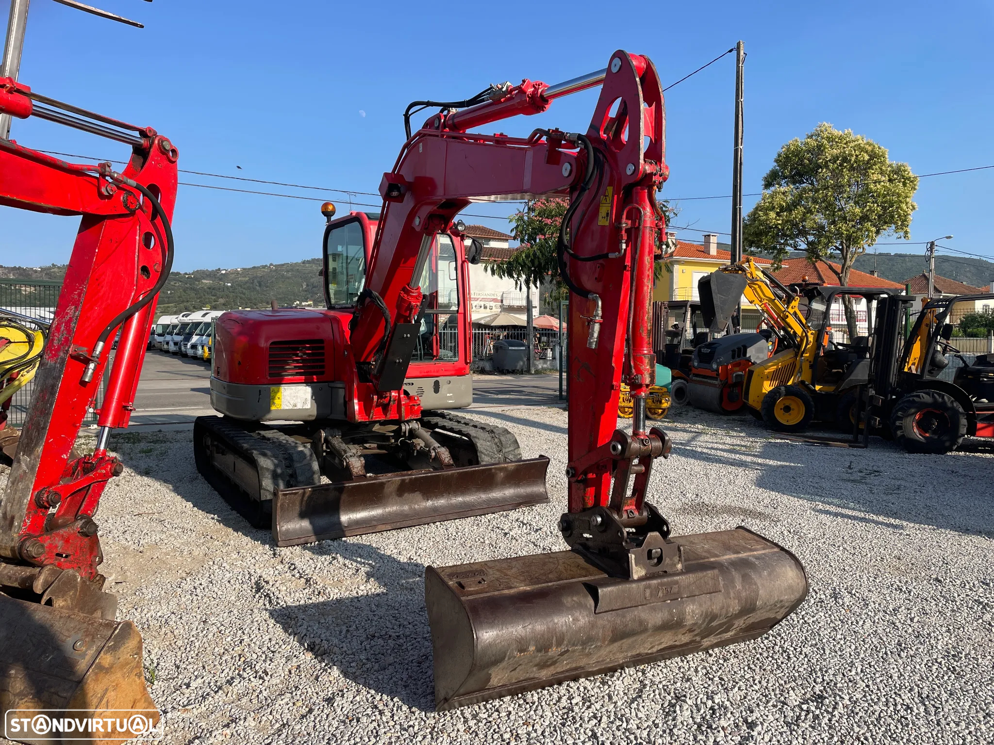 Bobcat E80 - Giratória - 2