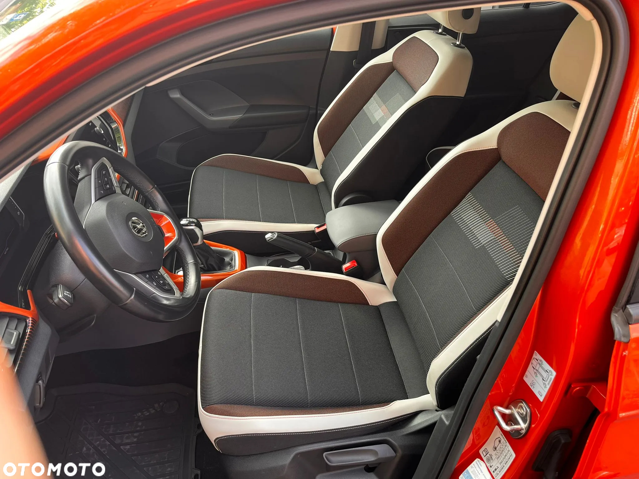 Volkswagen T-Cross 1.0 TSI Life DSG - 17