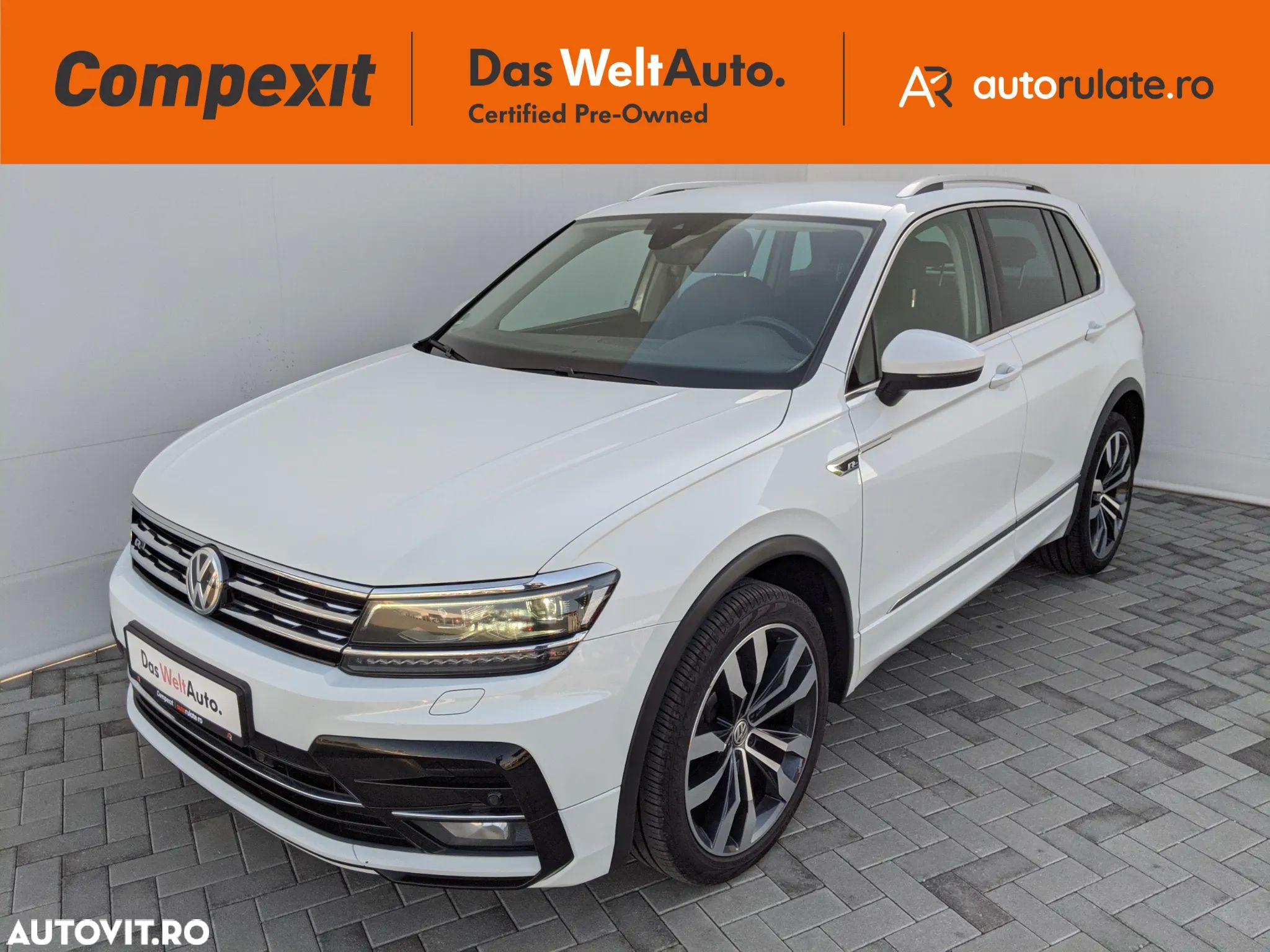 Volkswagen Tiguan - 1