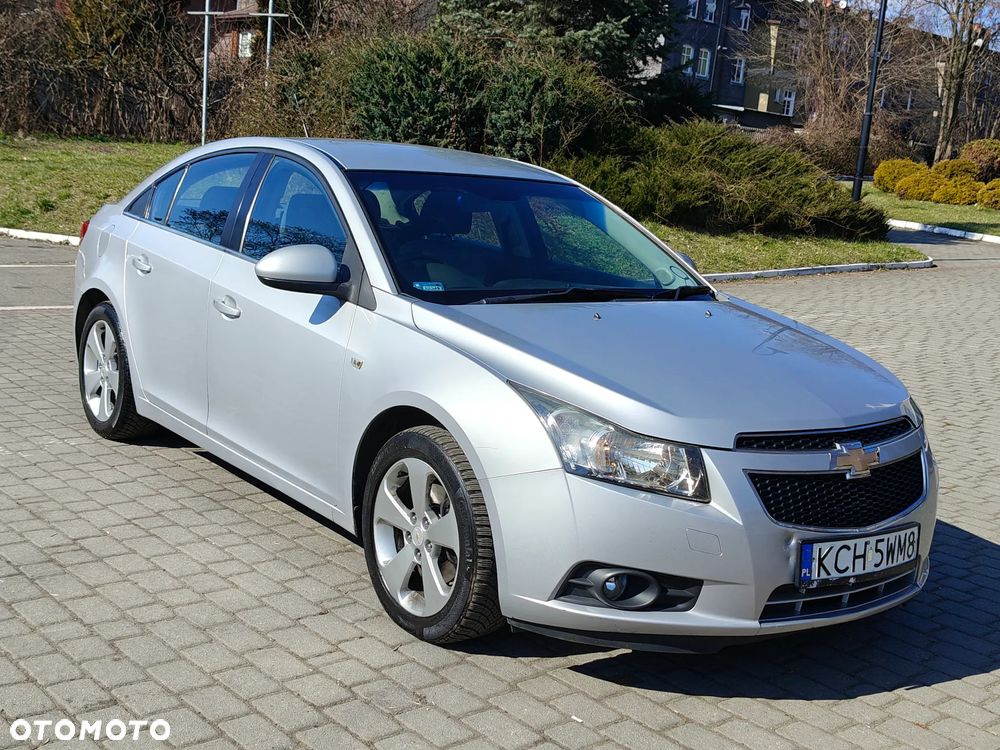 Chevrolet Cruze - 11