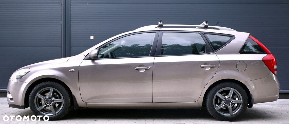 Kia Ceed - 6