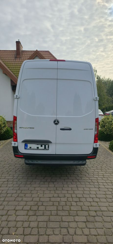 Mercedes-Benz Sprinter - 3
