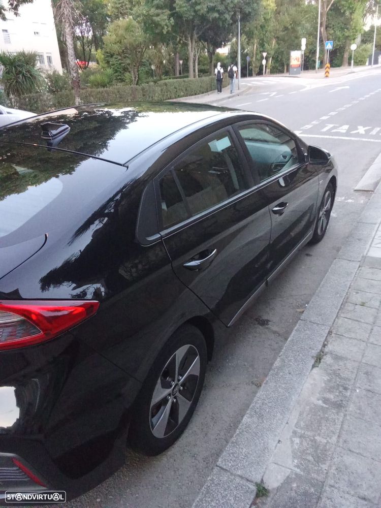Hyundai Ioniq Premium - 3
