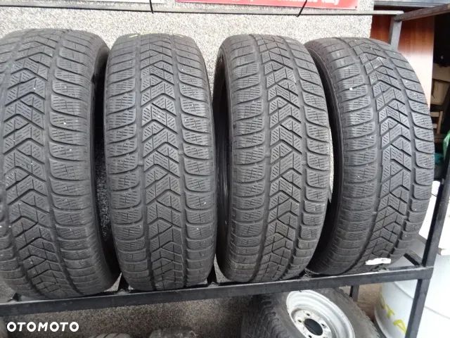 215/65/R17 99H PIRELLI WINTER SCORPION TM