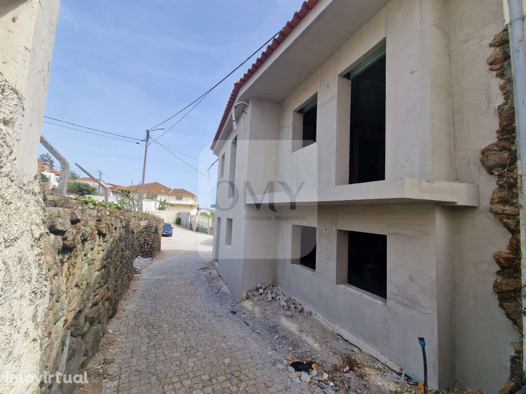 Venda em Estrutura de Moradia T3 no centro de Alijó - Grande imagem: 4/18