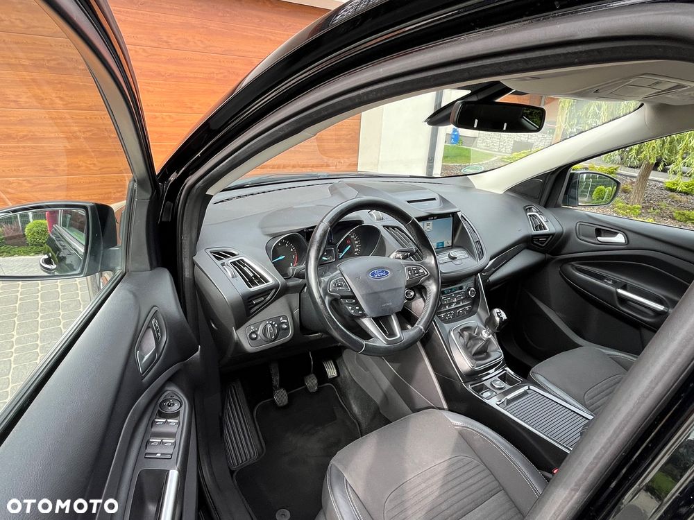 Ford Kuga - 13