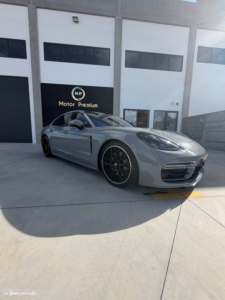 Porsche Panamera 4 E-Hybrid Platinum Edition com PDLS - 3