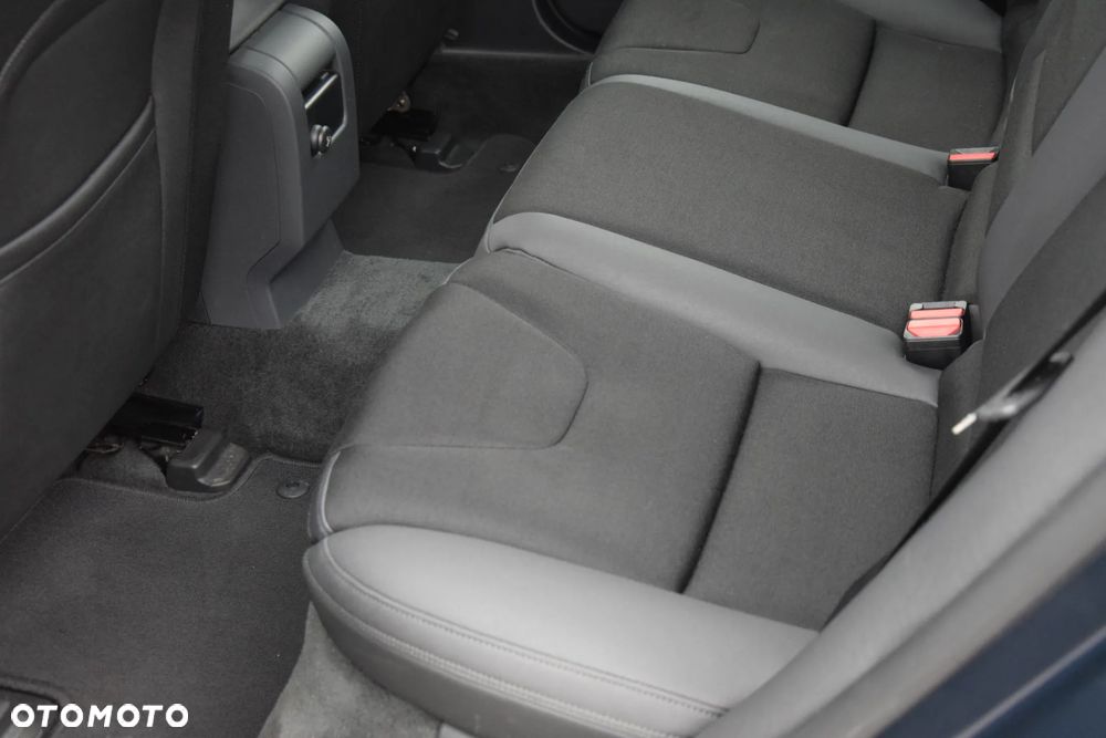 Volvo V60 D3 Momentum - 19