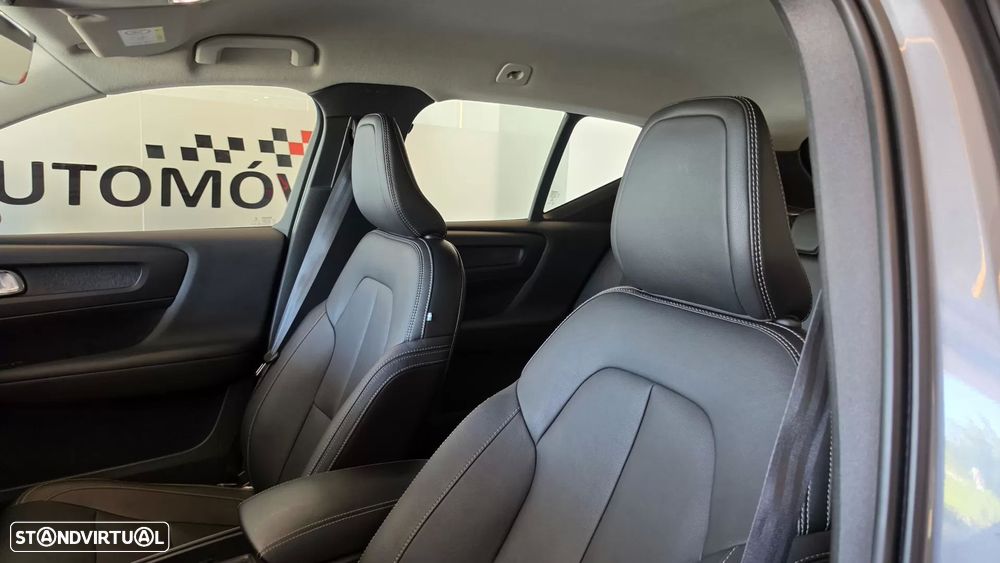 Volvo XC 40 1.5 T3 Inscription Tech Edition - 38