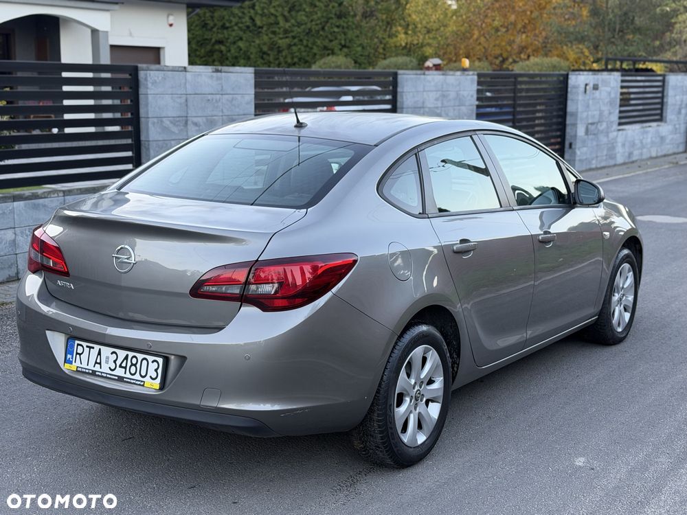 Opel Astra - 5