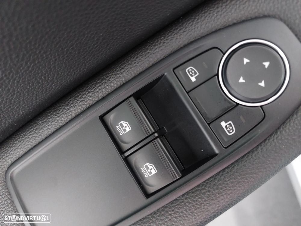 Renault Clio 1.0 TCe Techno - 29