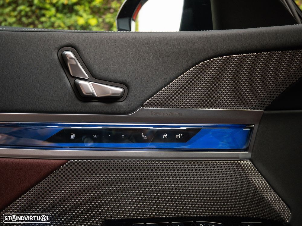 BMW 760 M760e xDrive - 37