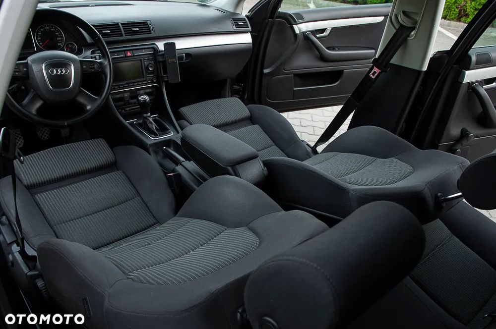 Audi A4 Avant 2.0 TDI DPF Ambiente - 27