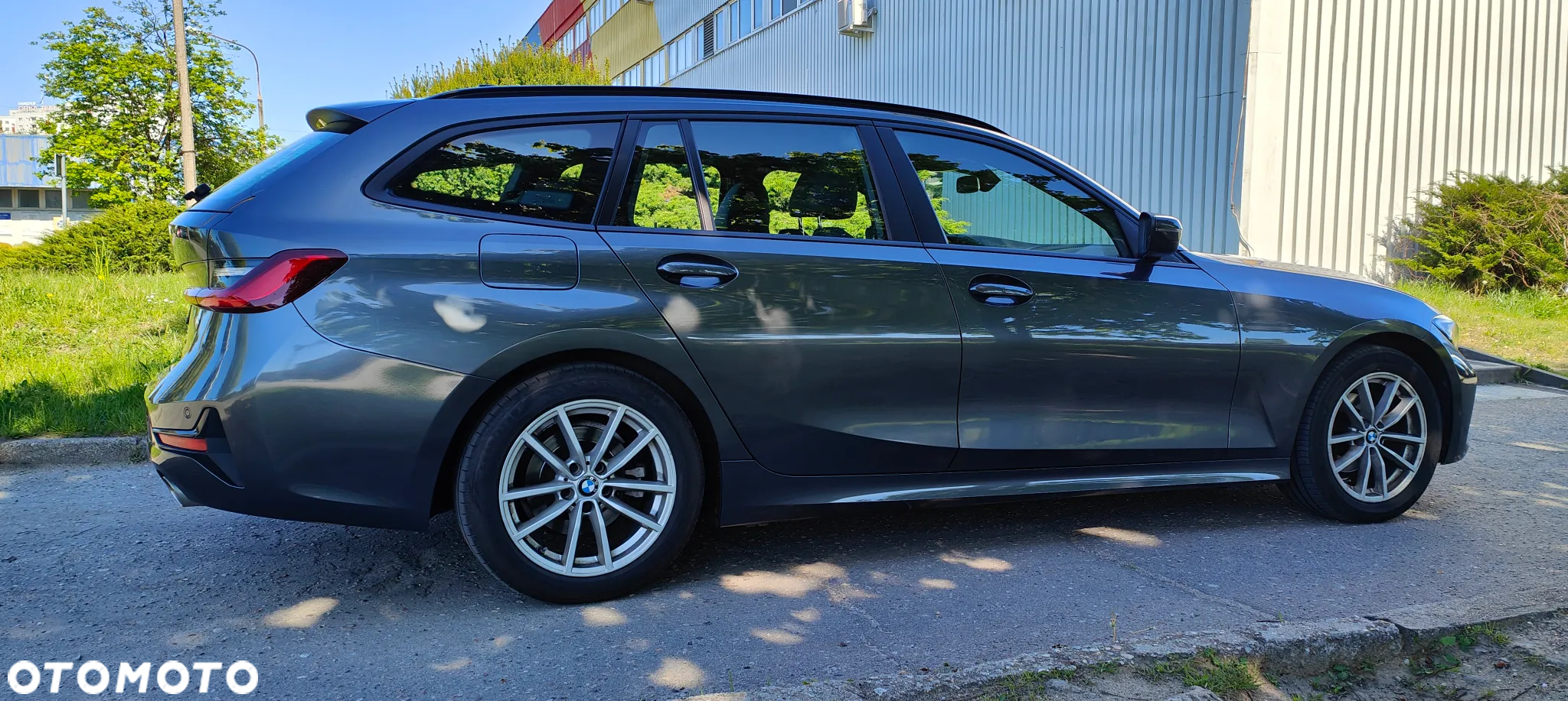 BMW Seria 3 318d Touring - 17