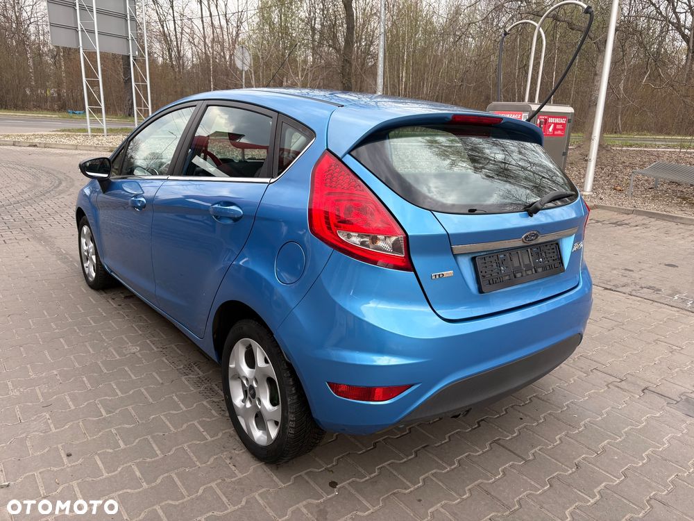 Ford Fiesta 1.6 TDCi Individual - 4