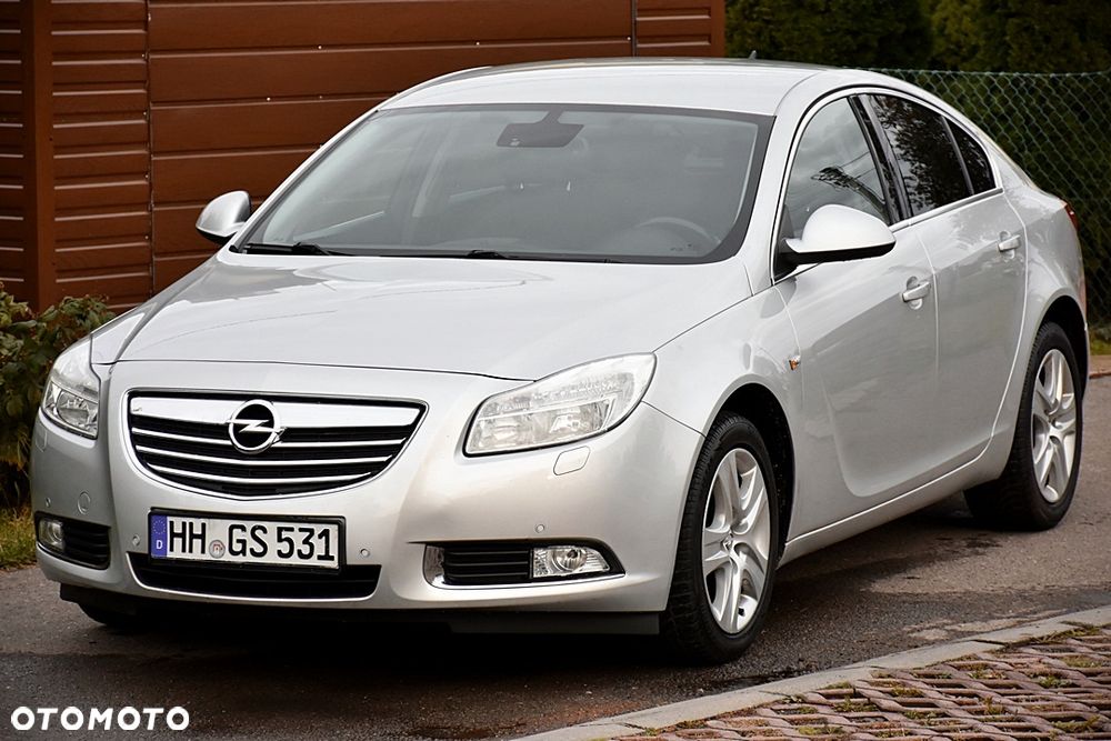 Opel Insignia 1.8 Executive - 2