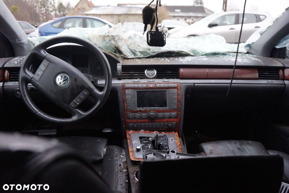 DESKA ROZDZIELCZA AIRBAG KONSOLA PHAETON  VOLKSWAGEN 2002-2016 - 1