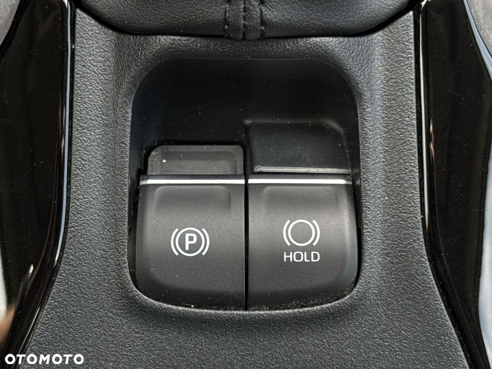 Toyota Corolla 1.8 Hybrid Comfort - 23