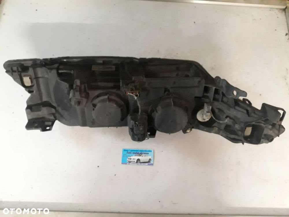 LAMPA LEWY PRZÓD RENAULT LAGUNA II  2004r 8200002845 - 2