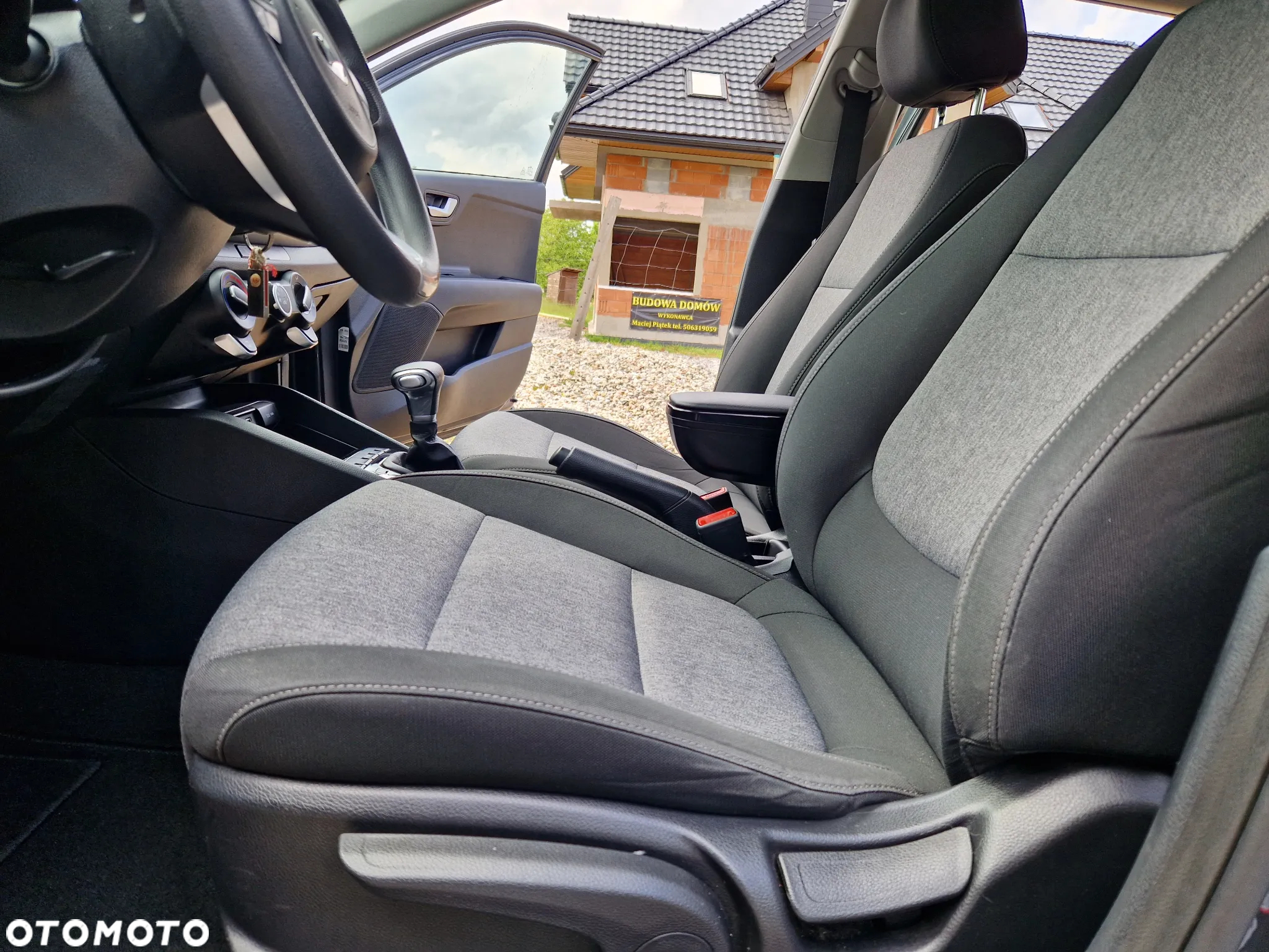 Kia Stonic 1.4 L - 21