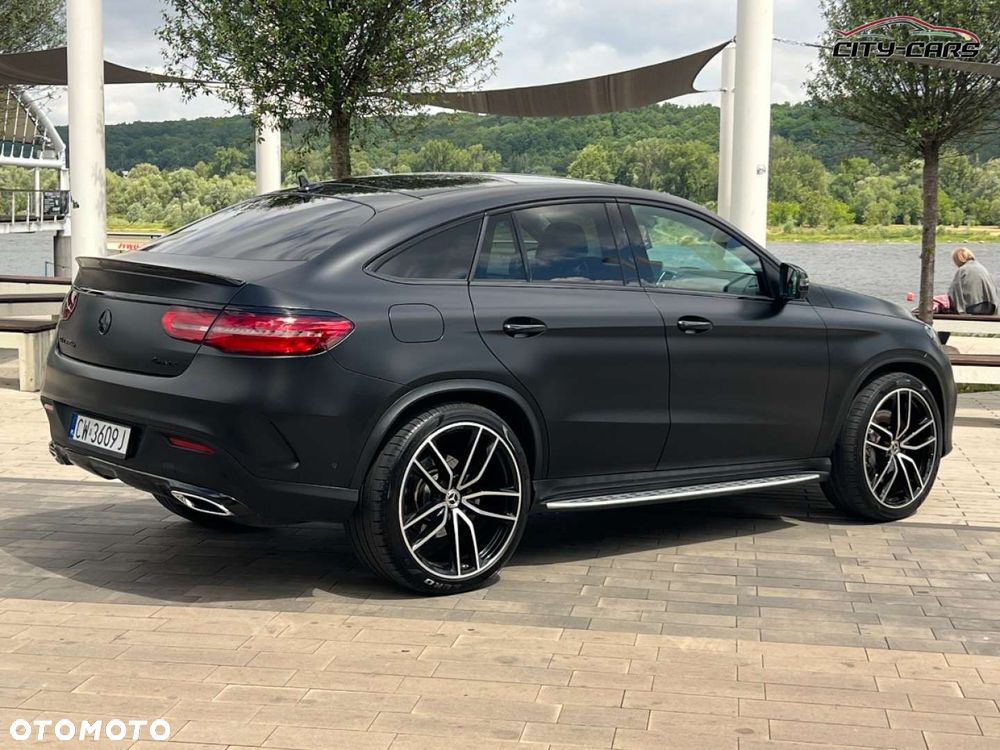 Mercedes-Benz GLE - 36