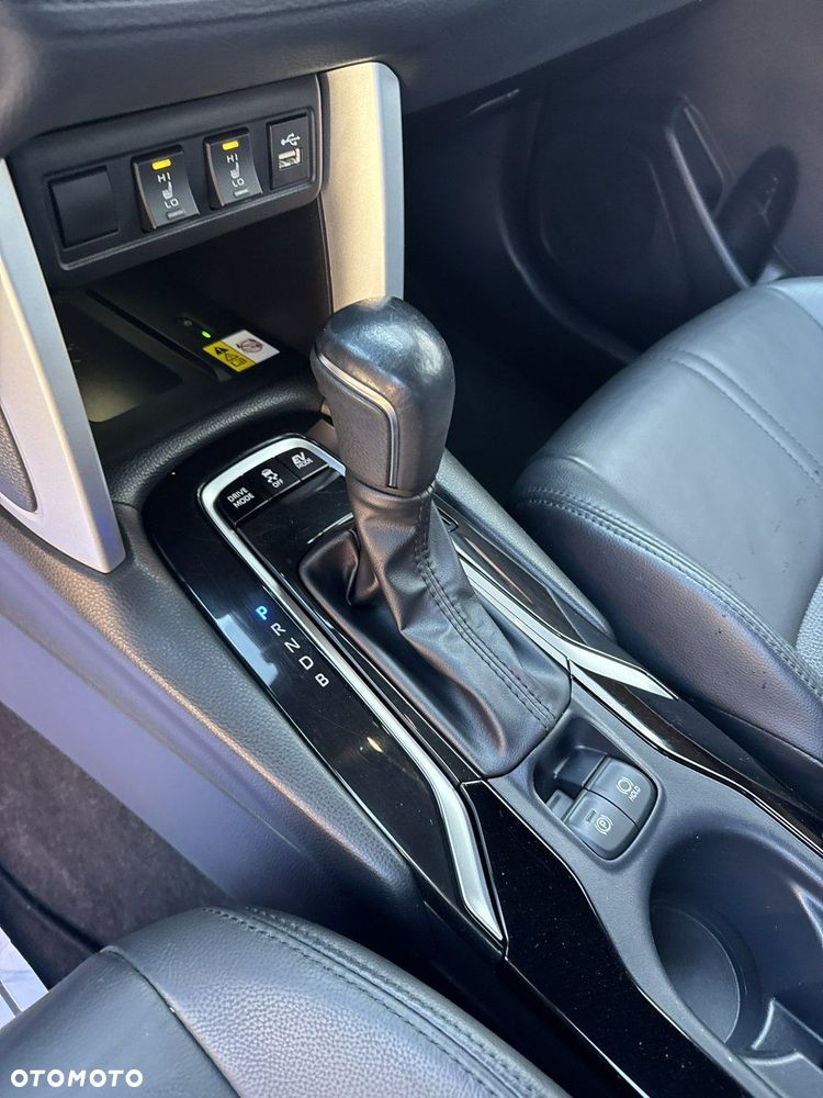 Toyota Corolla Cross - 22