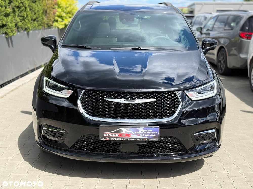 Chrysler Pacifica - 3