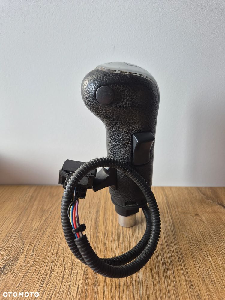 MANETKA GAŁKA LEWAREK ZMIANY BIEGÓW Z COMFORT SHIFT MAN TGX TGS EURO 6 - 2