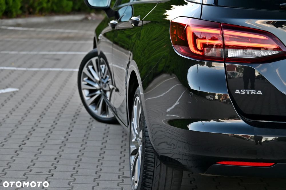 Opel Astra 1.4 T Dynamic S&S - 17