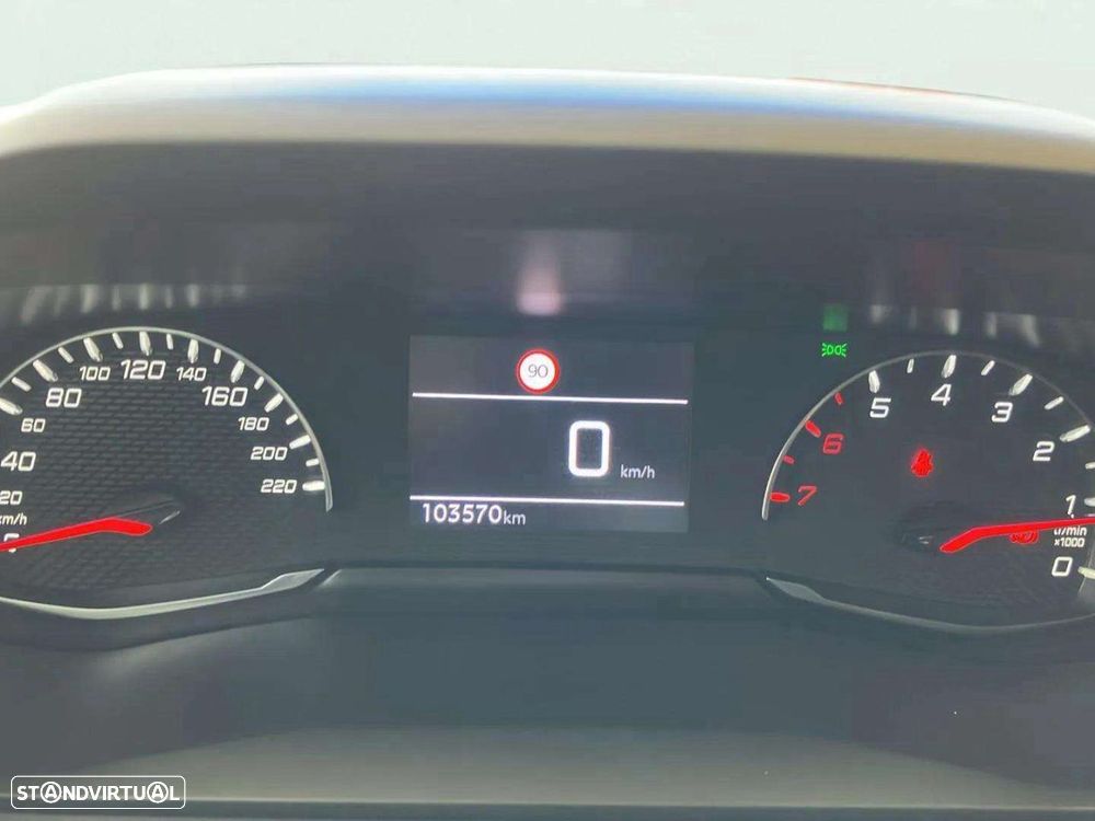 Peugeot 208 1.5 BlueHDi Active Pack - 11