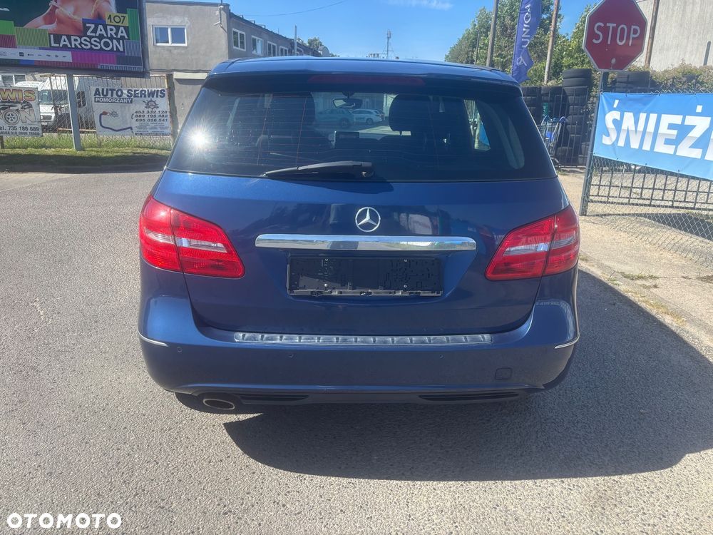 Mercedes-Benz Klasa B 180 (BlueEFFICIENCY) - 15