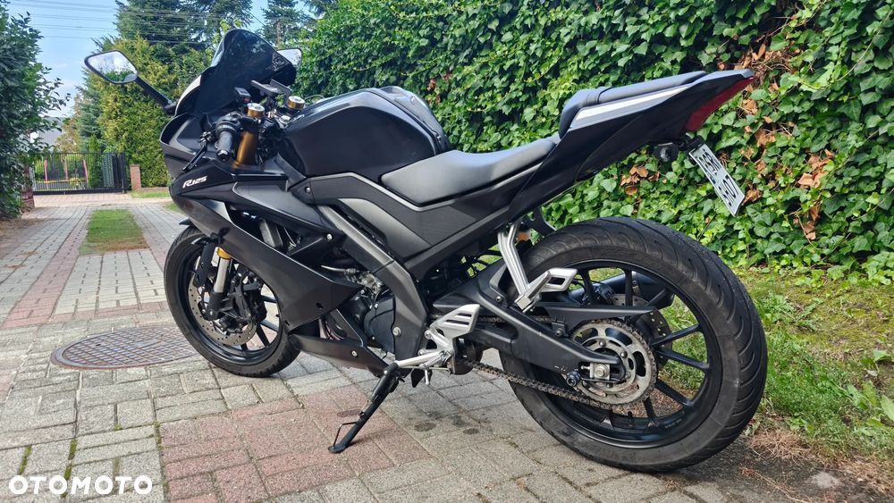 Yamaha YZF - 4