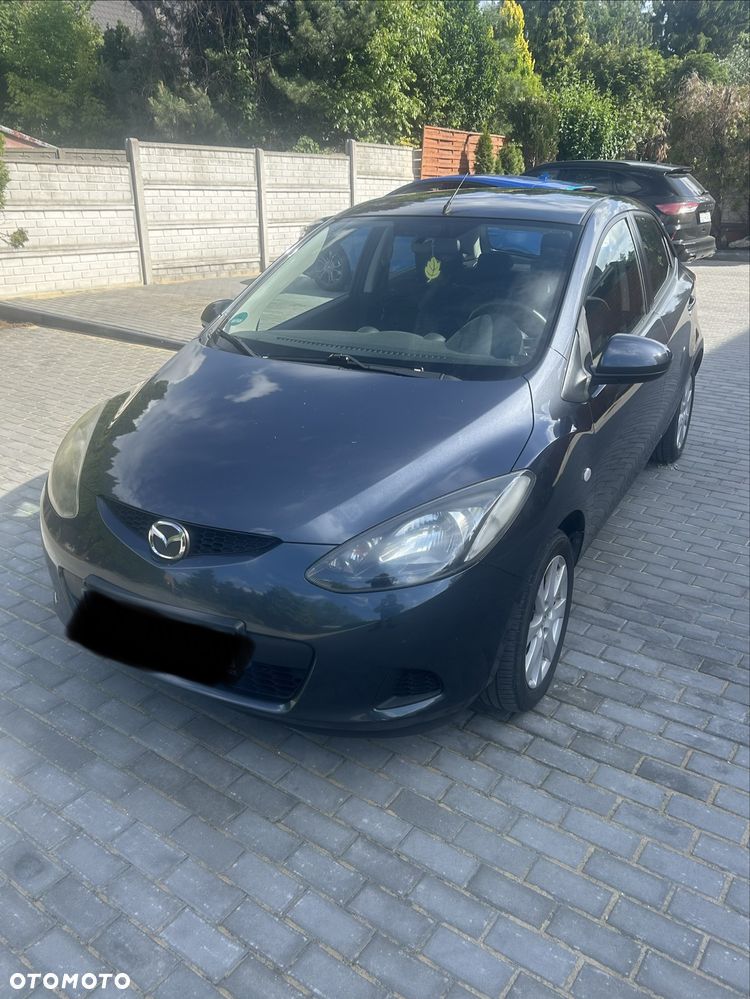 Mazda 2 - 4