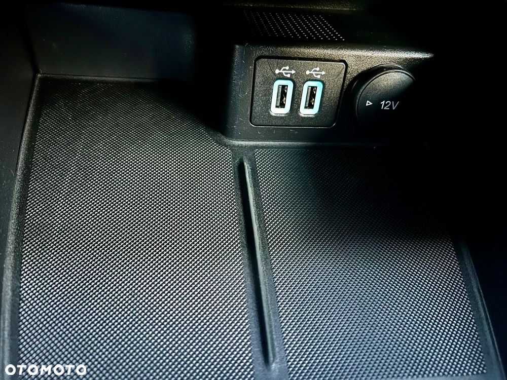 Ford Kuga 1.5 EcoBoost FWD Titanium X - 21