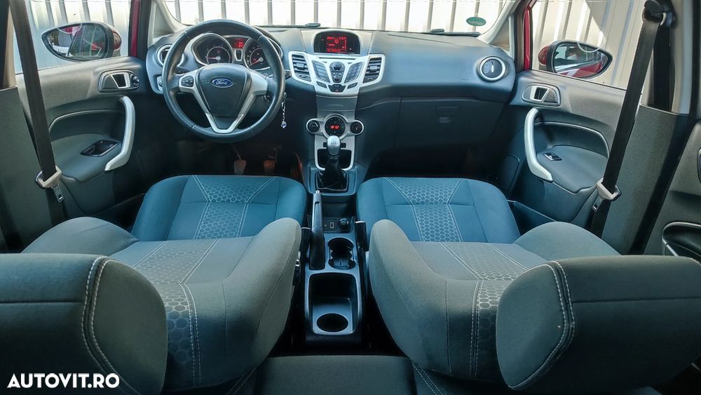 Ford Fiesta 1.25 Titanium - 8