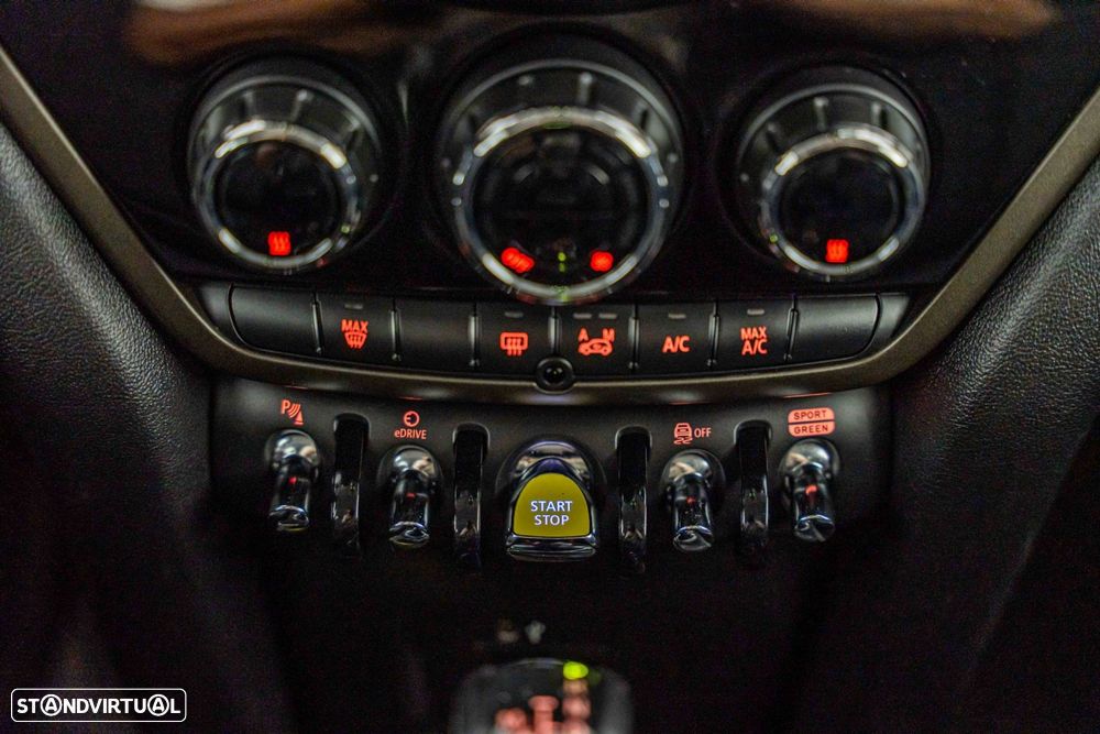 MINI Countryman Cooper SE ALL4 Auto - 28
