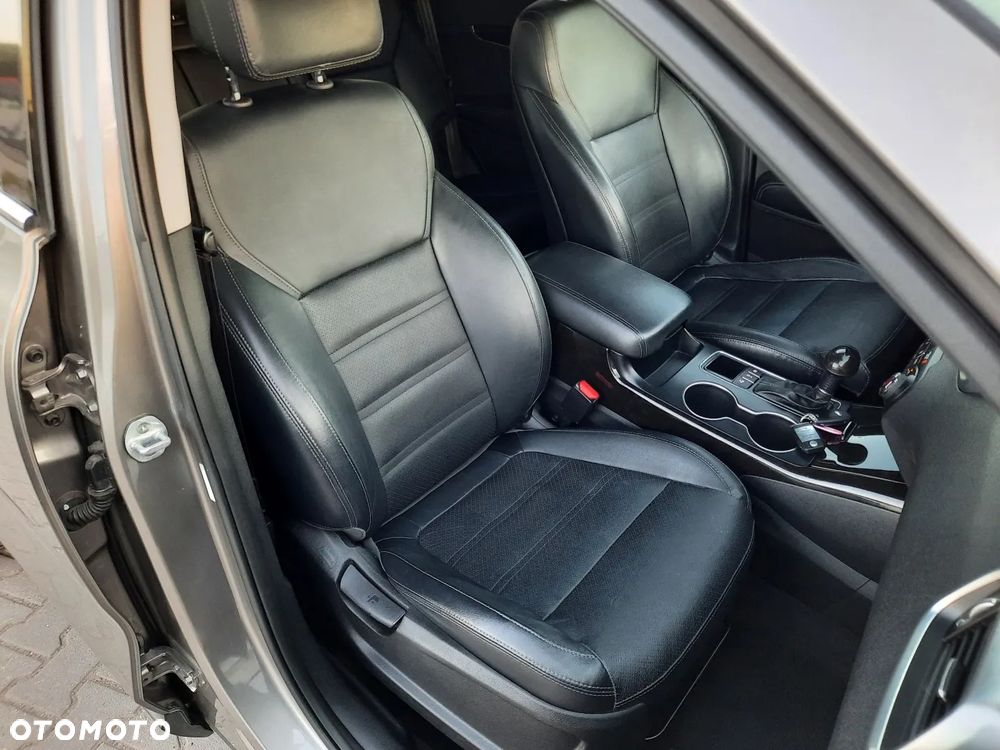 Kia Sorento - 26