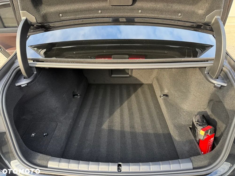 BMW Seria 7 - 21