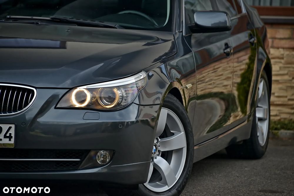 BMW Seria 5 530d Edition Exclusive - 16