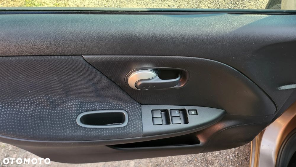 Nissan Note 1.6 Acenta - 19