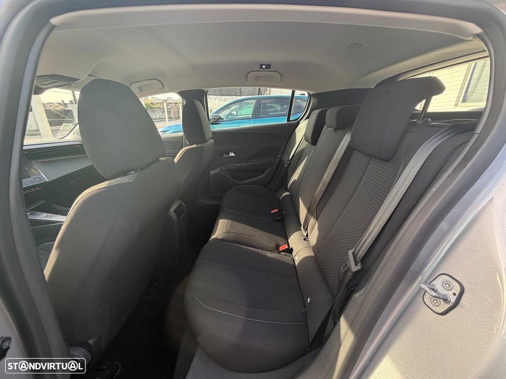 Peugeot 308 PureTech 130 EAT8 Active Pack - 18