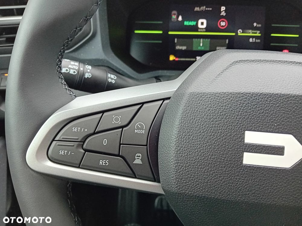Dacia Duster 1.8 Full Hybrid 155 Journey MMT - 19