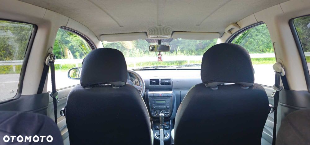Volkswagen Fox - 6